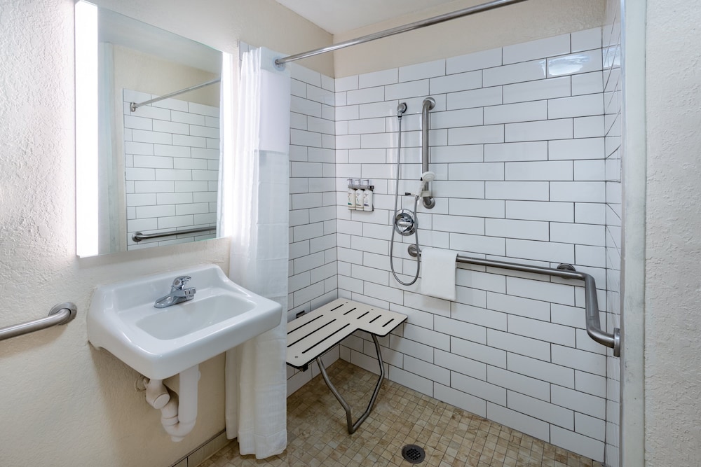 Candlewood Suites Chesapeake by IHG - photo 14