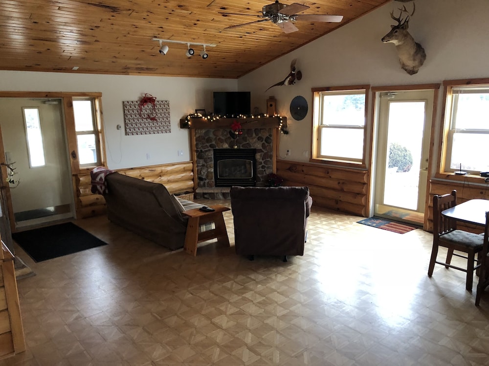 Sunset Pines Resort - photo 11