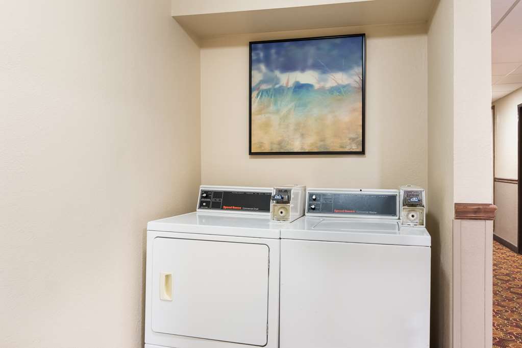 Best Western Mt. Pleasant Inn - photo 31