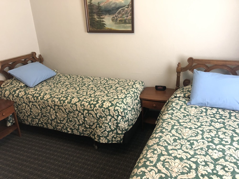 Riverwalk Inn - photo 5