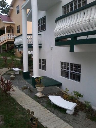 Apartment Joanna — 4-Star Luxury Hotel in Gros Islet, Saint Lucia