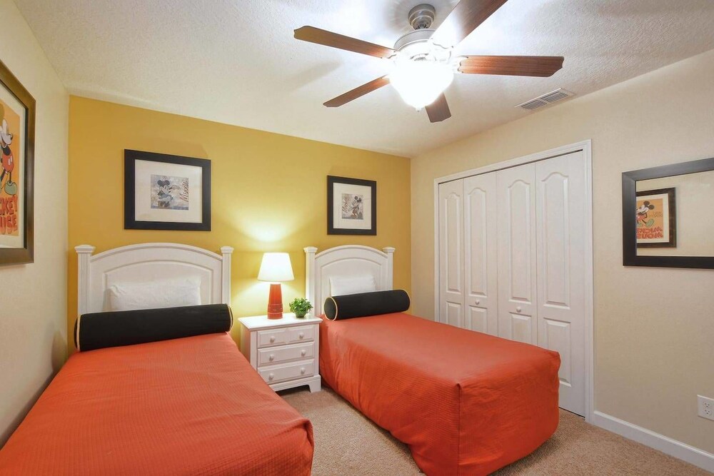 Luxurious 6BD Pool Home With Best Resort Amenities Two Master Suites and Big Pool Area #6pp917 - photo 4