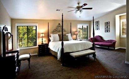 Sycamore Mineral Springs Resort - photo 3
