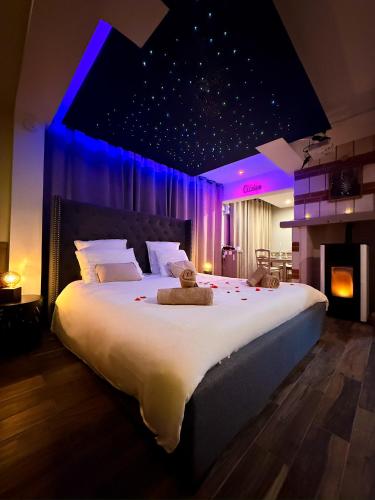 L’Évasion Étoilée Jacuzzi Spa Sauna Hammam ex CosyKaza