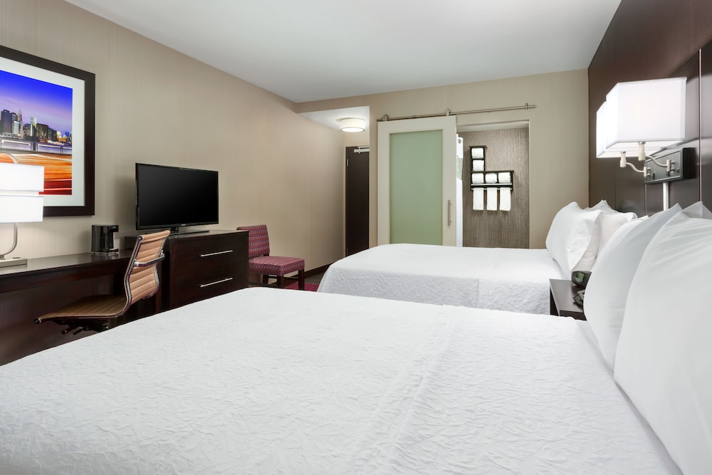 Hampton Inn Manhattan Times Square Central - photo 5