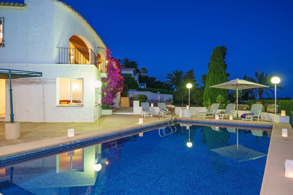 SolHabitat Villa Maroa — 4-Star Luxury Hotel in Benissa, Spain