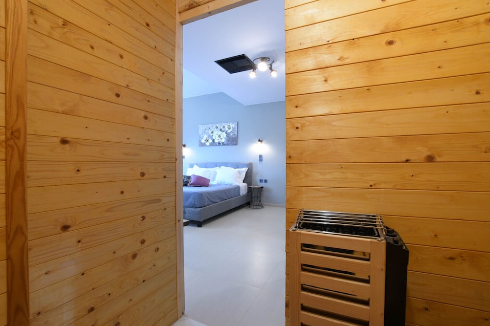 Orion Eco Suites — 4-Star Luxury Hotel in Irakleion, Greece