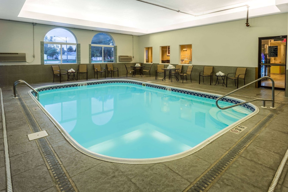 AmericInn by Wyndham Streator - photo 19
