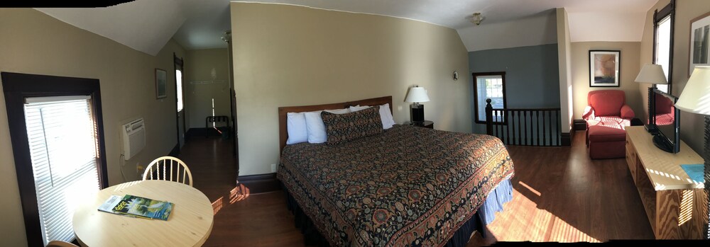 The Harbor Light Inn - photo 23