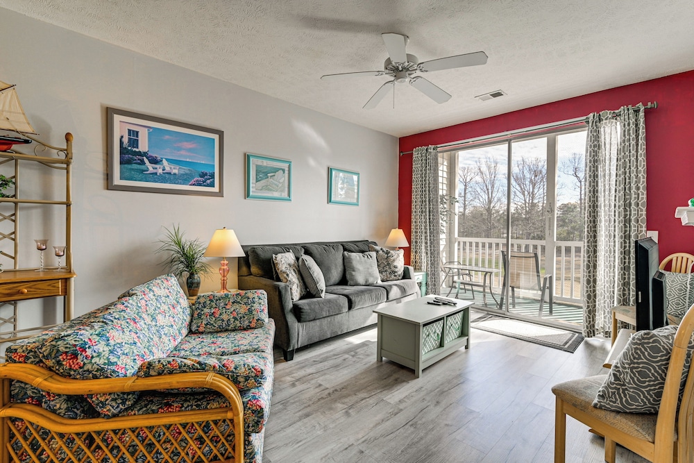 4 Mi to Ocean: Myrtle Beach Condo w Resort Perks - featured photo