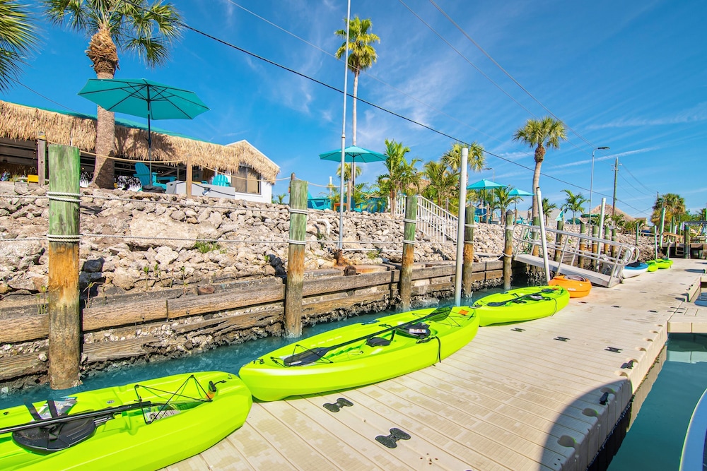 Latitude 26 Waterfront Resort & Marina - photo 43