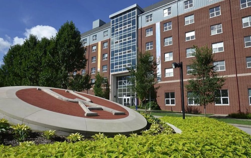 Copley Inn & Suites By OYO Akron OH - photo 41