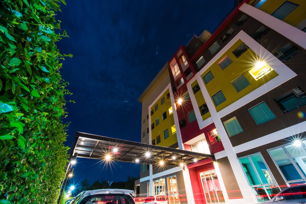 Trendy Hotel in Nakhon Pathom, Thailand