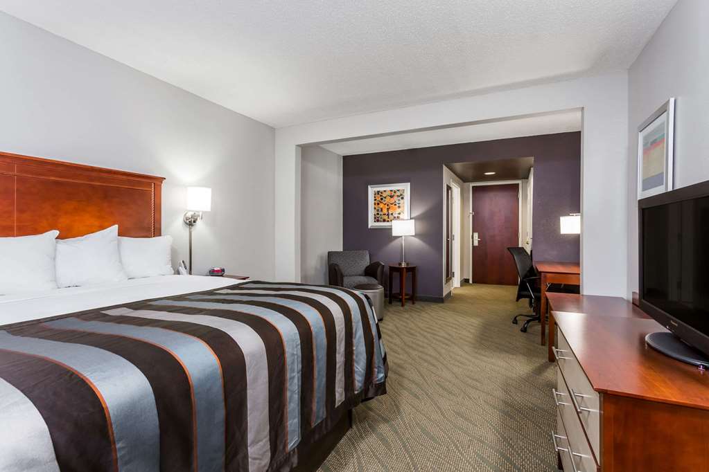 Wingate by Wyndham Chesapeake - photo 10