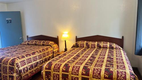 Pine Cone Motel - photo 17