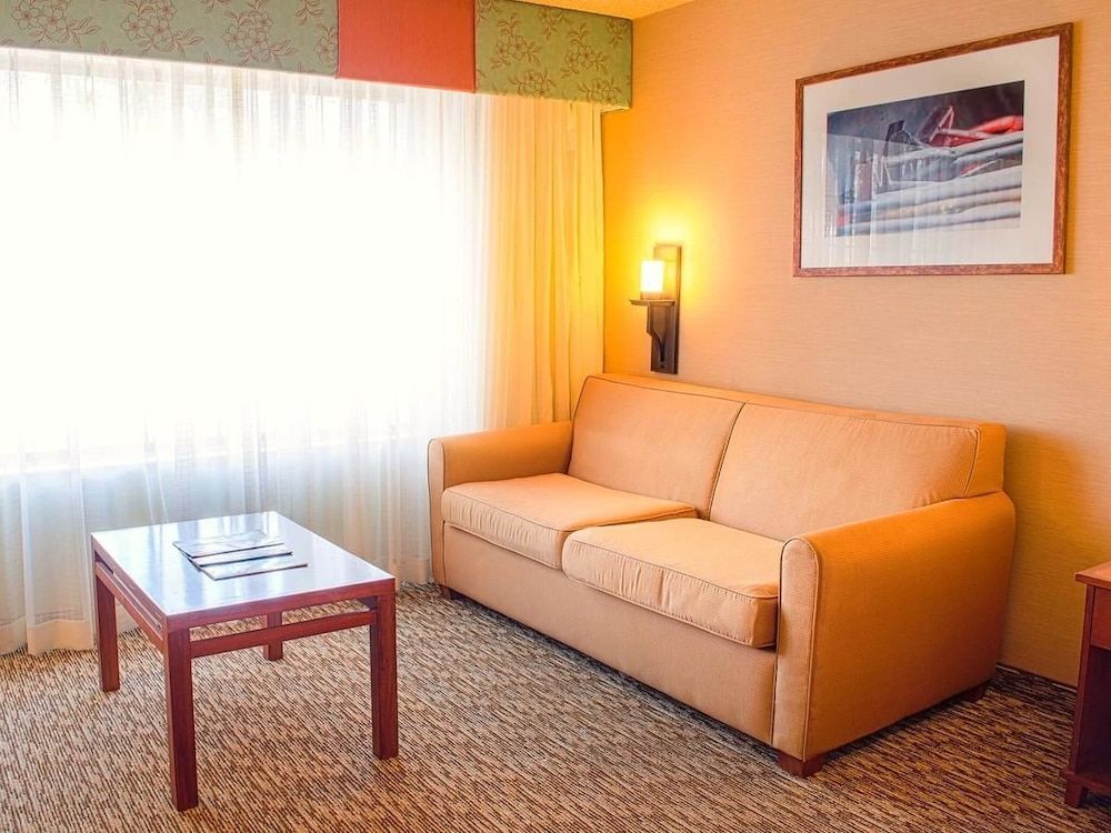 Mesa Golf Inn & Suites - photo 7