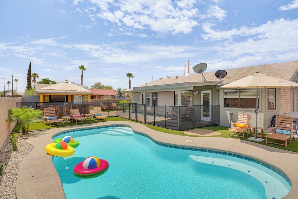 6 Mi to Dtwn: Tucson Gem w Outdoor Oasis in Tucson, United States