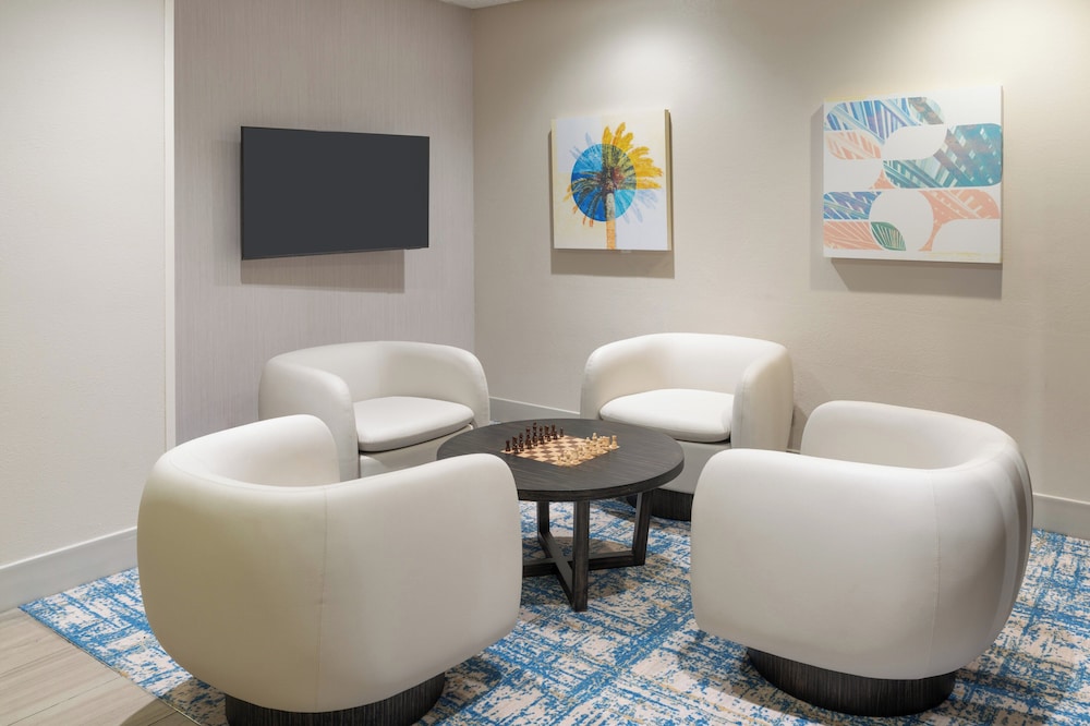 Holiday Inn Express Orlando International Airport by IHG - photo 37
