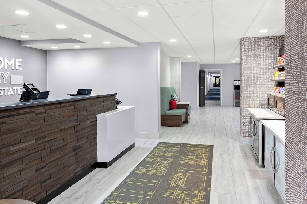 Hampton Inn Washington - photo 3