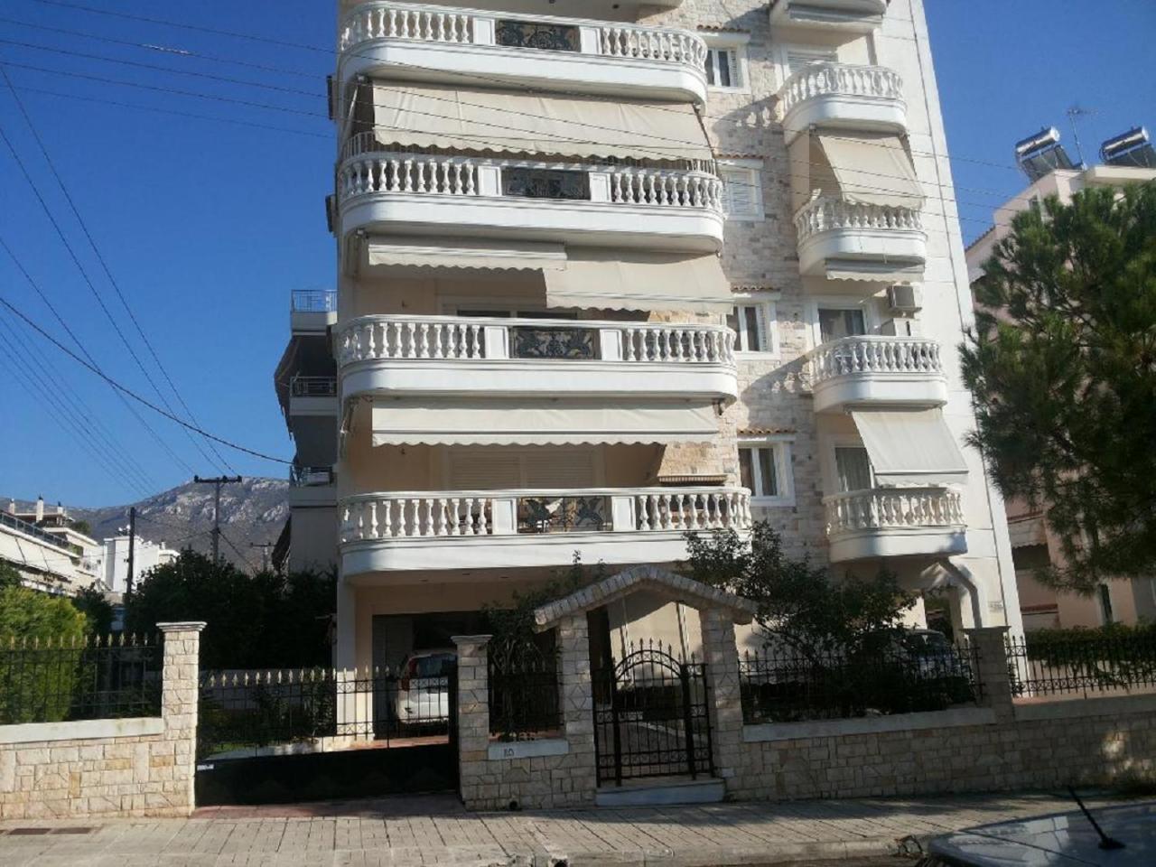 Luxury Apartment in Ano Glyfada — 4-Star Luxury Hotel in Glyfada, Greece