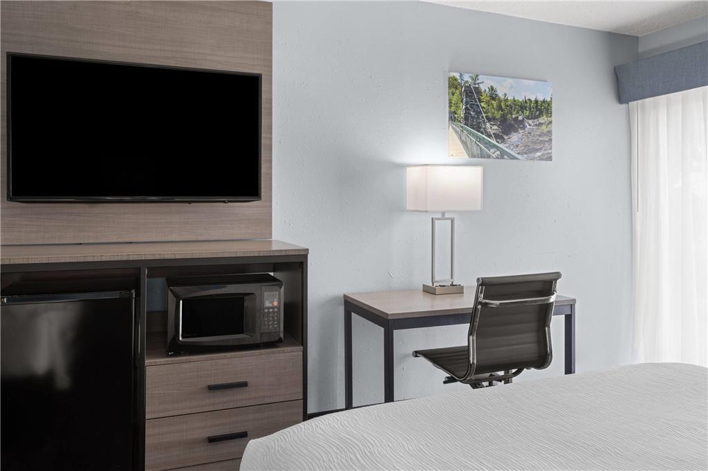 Baymont by Wyndham Duluth Spirit Mountain - photo 23