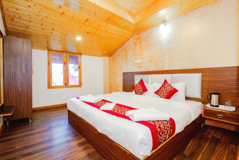 Goroomgo Hotel Hillside View Manali — Manali — photo 3