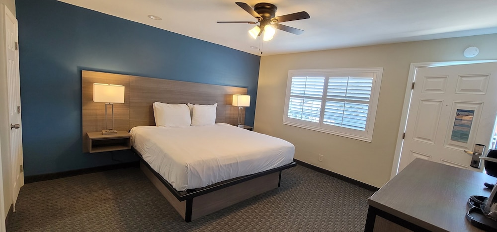 Pismo Beachwalker Inn & Suites - photo 25