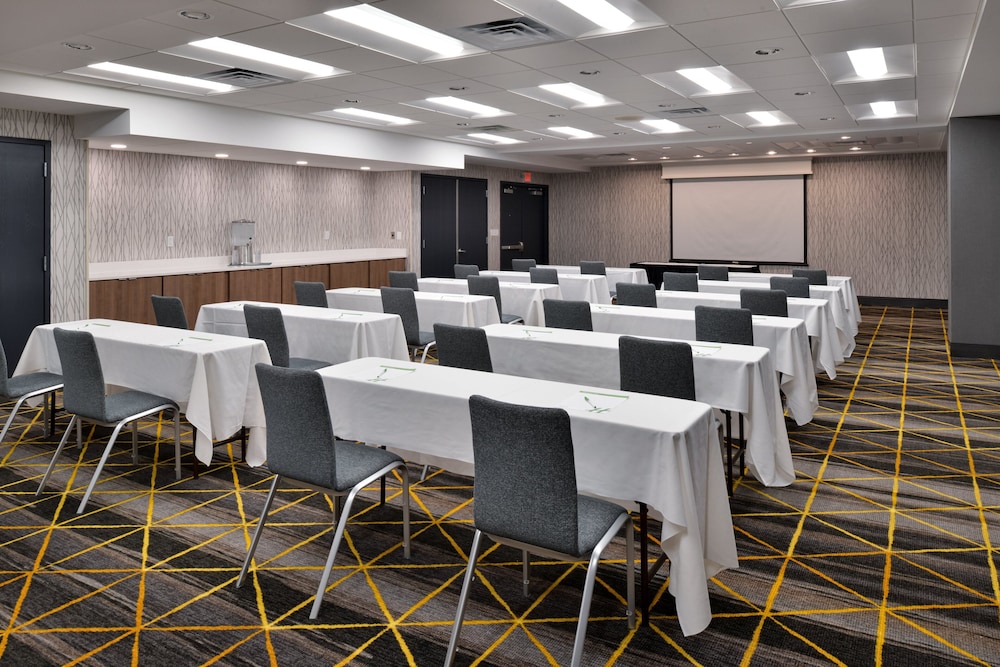 Holiday Inn Hotel & Suites Overland Park Convention Center - photo 63