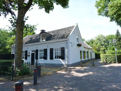 Huys en Hoff Aen Den Haspel — 4-Star Luxury Hotel in Oirschot, Netherlands