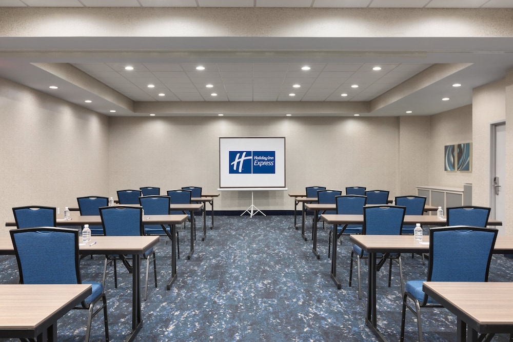Holiday Inn Express Dumfries by IHG - photo 31