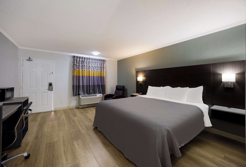 Quality Inn Tallahassee near University - photo 24