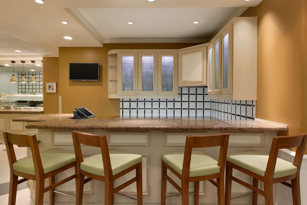 Hilton Garden Inn Fredericksburg - photo 33