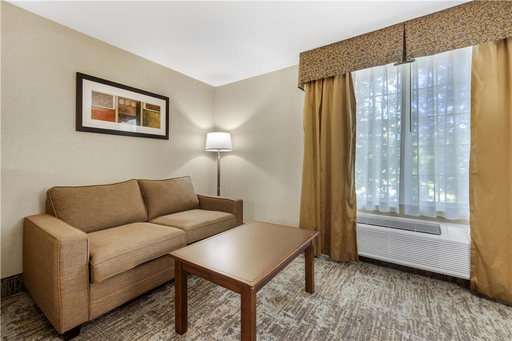 Best Western Plus Prairie Inn - photo 18