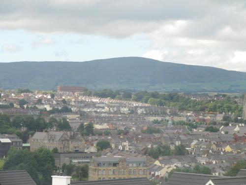 Victoria Gate Bed And Breakfast — 4-Star Luxury Hotel in Derry, United Kingdom