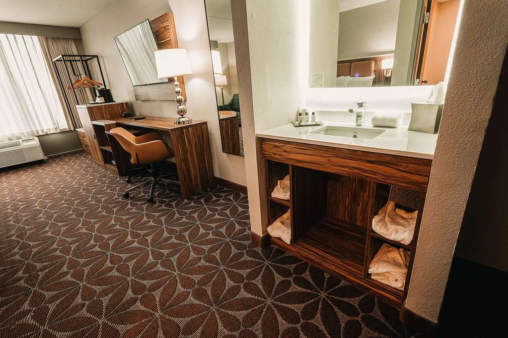 Wyndham Garden Williamsburg Busch Gardens Area - photo 22