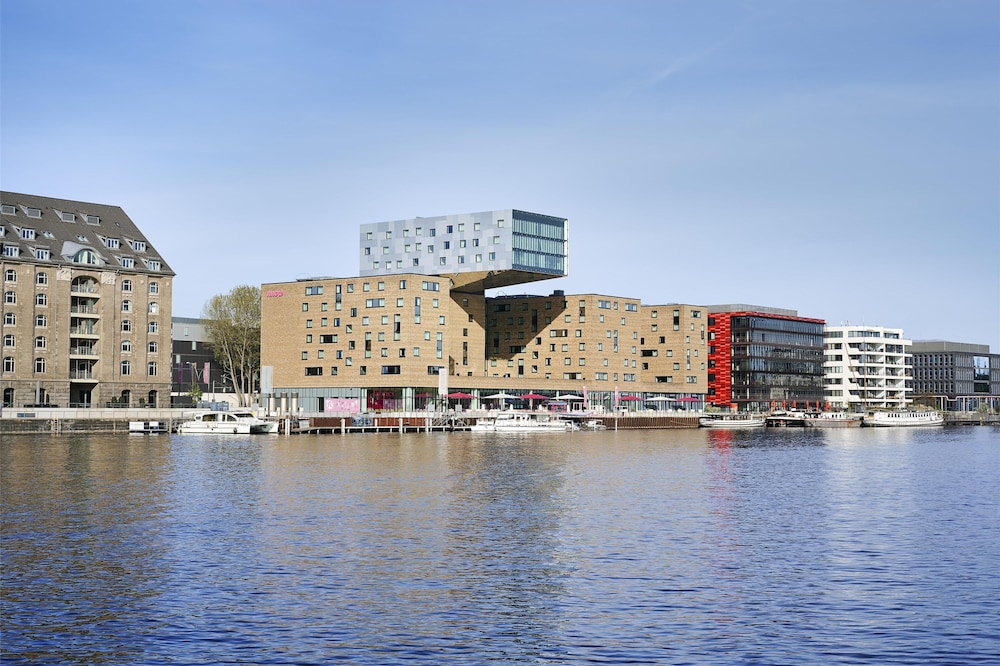 nhow Berlin — 4-Star Luxury Hotel in Berlin, Germany