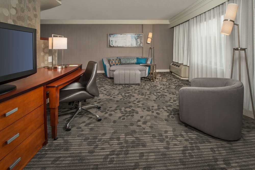 Courtyard by Marriott Gaithersburg Washingtonian Center - photo 14
