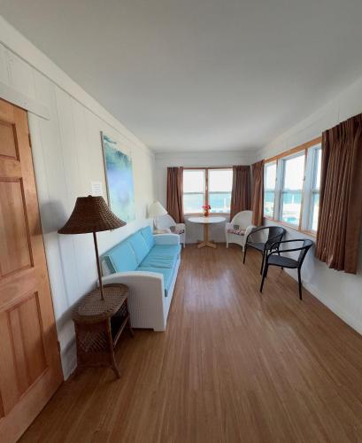 Buccaneer Quarters and Suites - photo 18