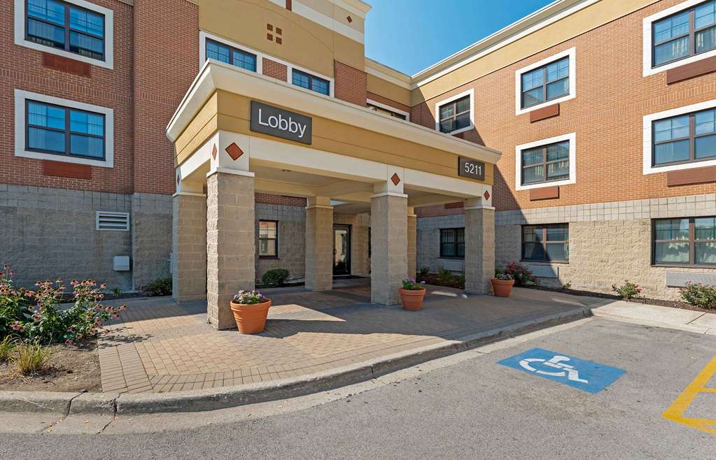 Extended Stay America Suites Chicago Skokie - photo 4