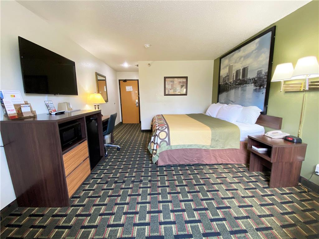 Super 8 by Wyndham Newport News Jefferson Ave. - photo 13