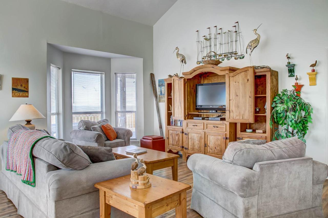 Sunset Beach - carbon neutral hotel in Dauphin Island