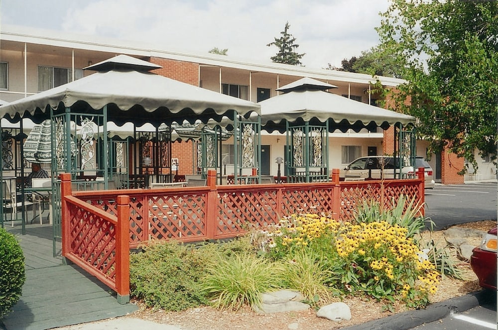 Meadow Court Inn — hotel in Ithaca