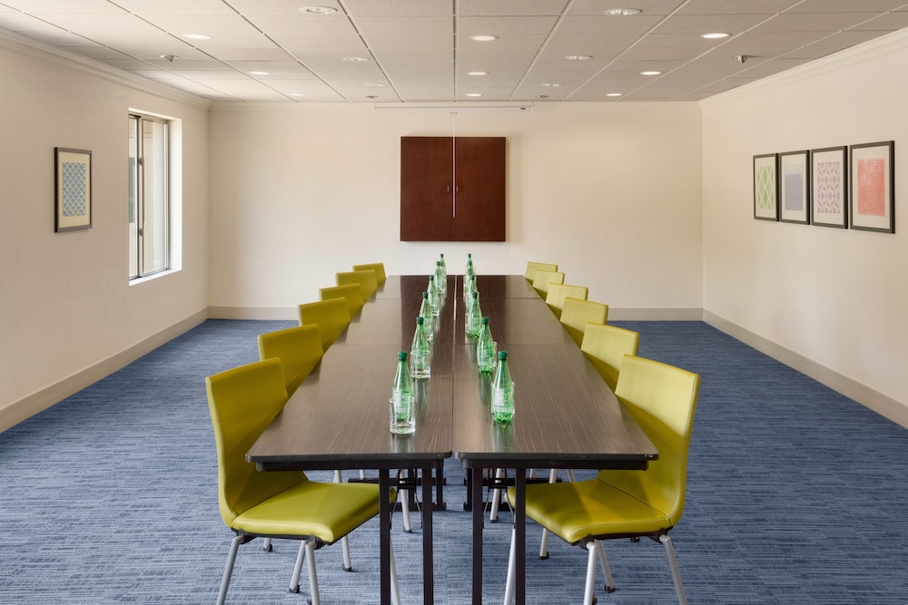 Holiday Inn Express & Suites Dallas NE Allen by IHG - photo 27