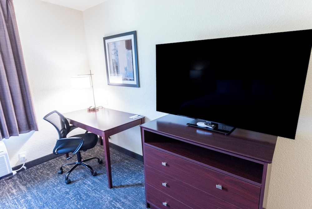 Cobblestone Inn & Suites Winters - photo 35