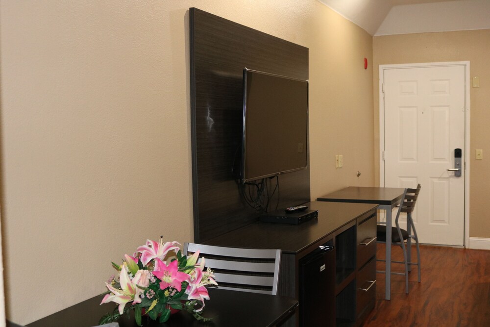 Scottish Inns & Suites IAH Airport Beltway8 - photo 18