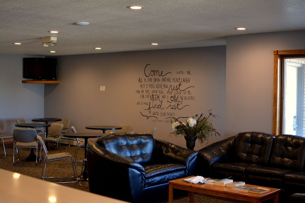 Dutch Country Inn - photo 2