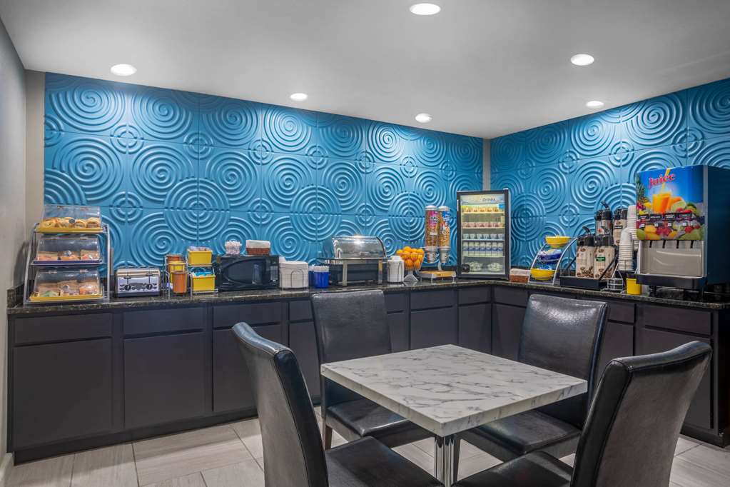 Days Inn by Wyndham Lonoke - photo 21