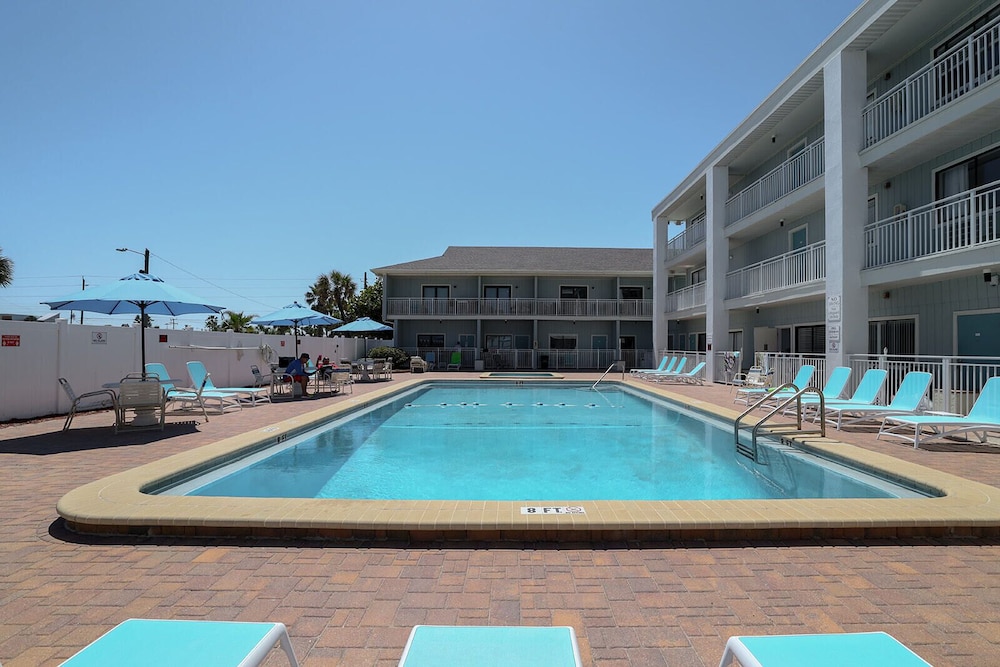 Coastal Waters Inn - photo 167