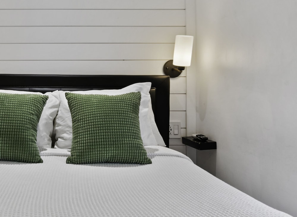 Casablanca Inn on the Bay - photo 25
