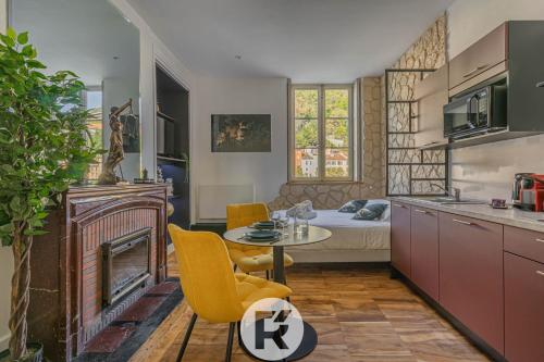 R’apparts Studio Chic Des Quais in Grenoble, France
